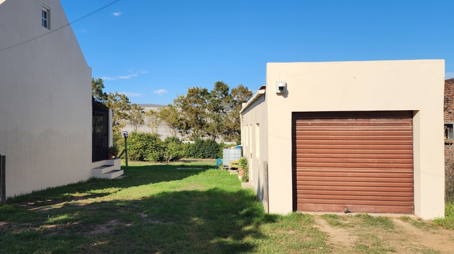 2 Bedroom Property for Sale in Napier Western Cape